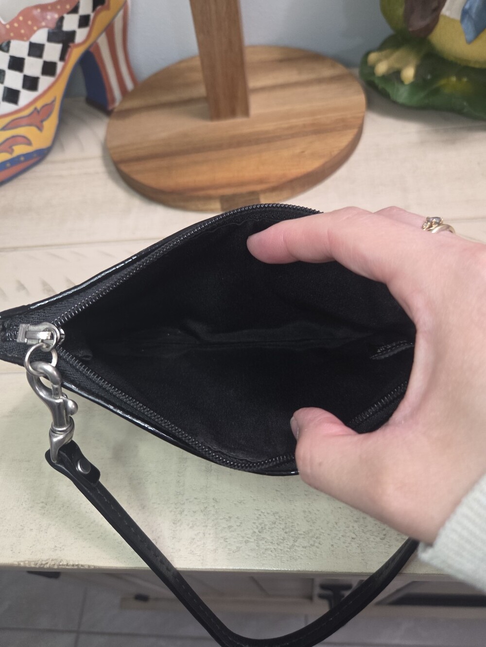Coach Large Lurex Signature Wristlet Clutch, Black- LN IN EC - Picture 13 of 13